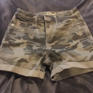 camo shorts